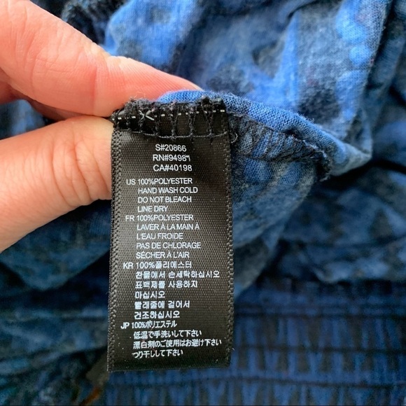 Forever 21 Mini Blue & Navy Geometric Skater Flowy Skirt Size Large - Picture 6 of 6